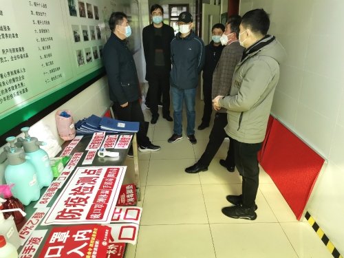 威海二中開展疫情防控及開學(xué)前安全準(zhǔn)備工作 (2).jpg